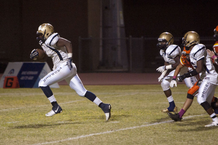 Football: DV vs Corona